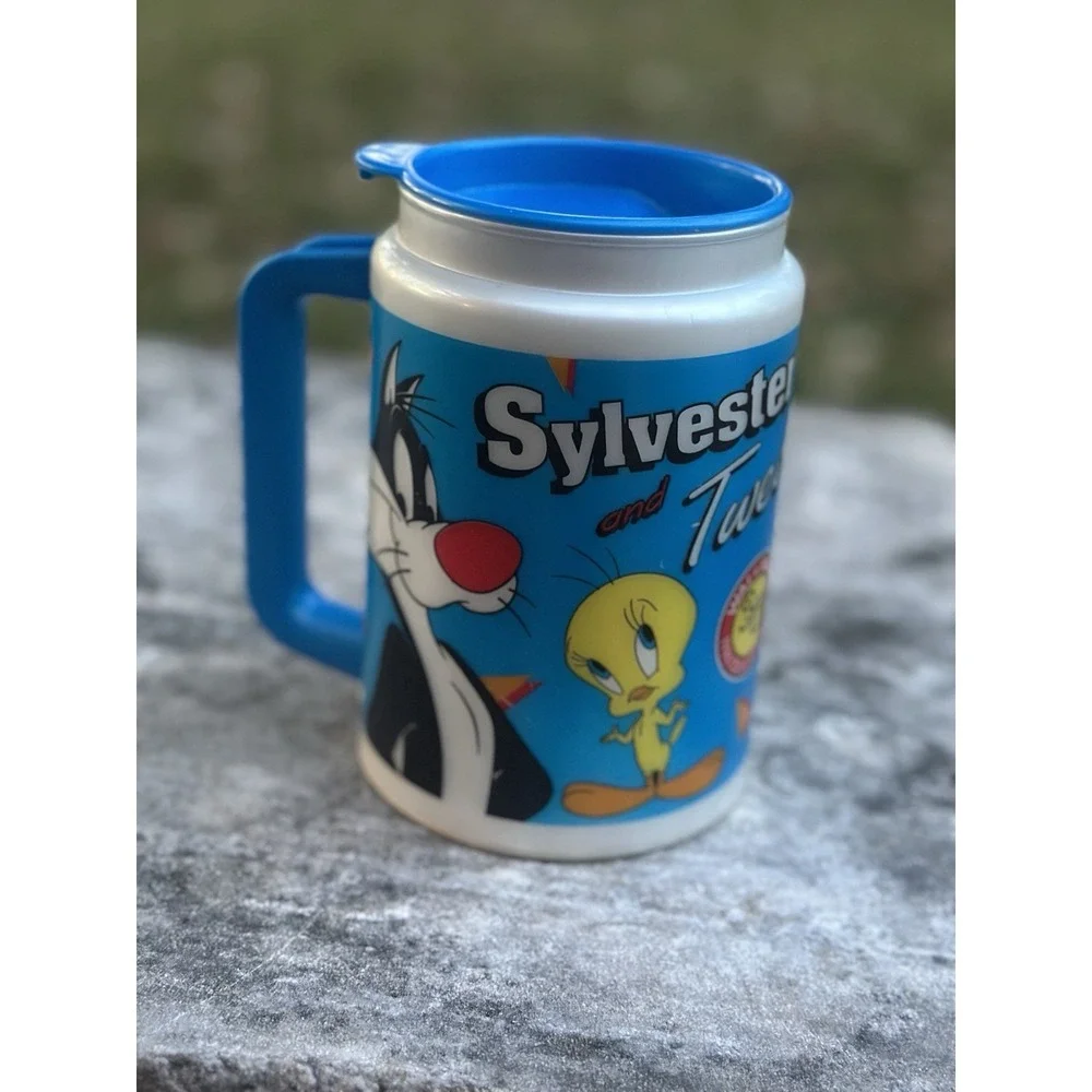 VTG Looney Toons Plastic Tumbler Cup 1994 Warner Brothers Sylvester Tweety Bird